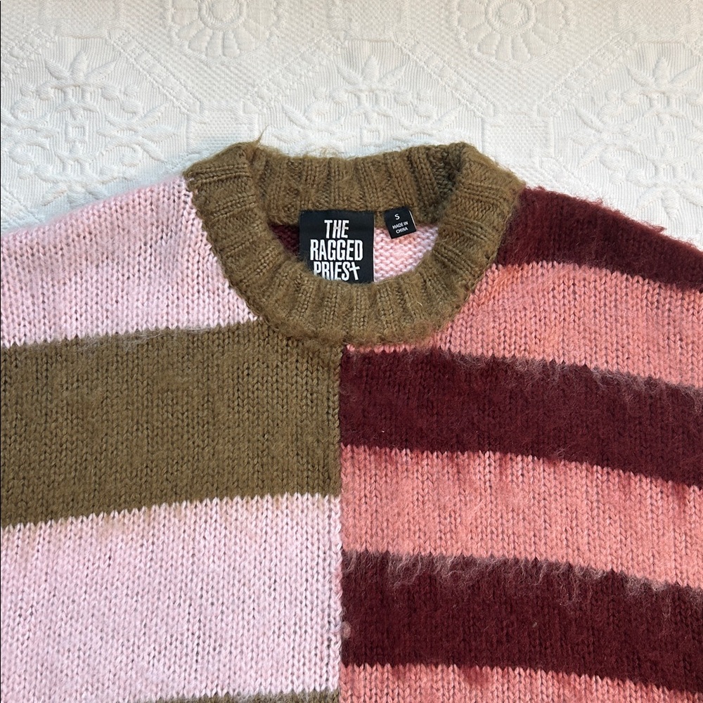 The ragged priest oversized striped fuzzy sweater NWOT - Picture 4 of 4